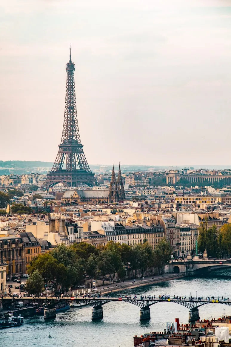 eSIM for Paris